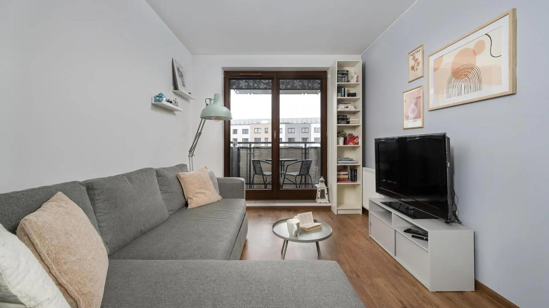 Modern Apartment With Balcony In Wroclaw By Noclegi Renters Poland